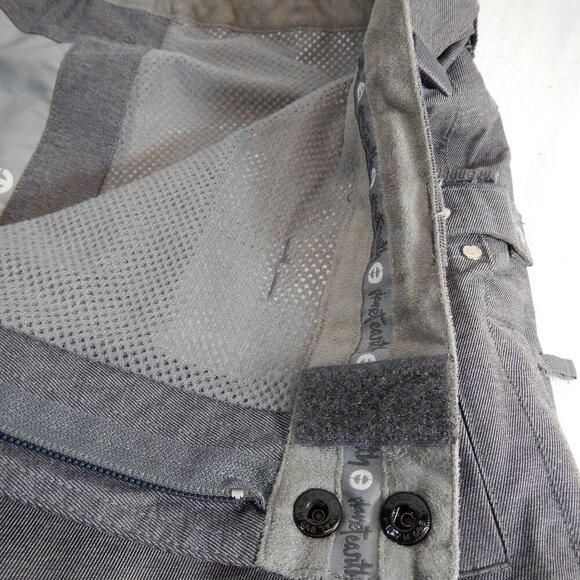 Planet Earth Men's Waterproof and Windproof Snowboard Pants Size XL - Picture 4 of 16